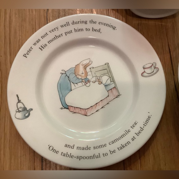 Vintage Wedgwood Beatrix Potter Designs Peter Rabbit Teacup and Bowl Child Set - Picture 7 of 15